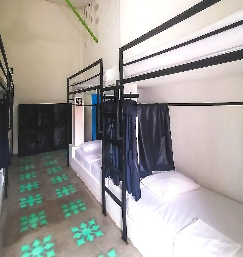Media Luna Hostel Cartagena 0*,